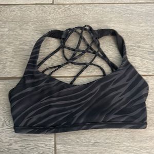 Lululemon Cross Back Sports Bra Size 4